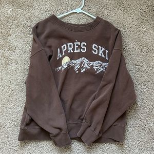 american eagle brown apres ski sweatshirt in size L